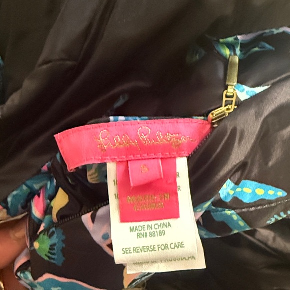 Reversible Floral and Zebra Print Puffer Vest - Picture 6 of 6